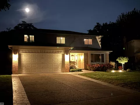 Exterior - 45990 Meadow, Macomb, MI 48044 photo 3 of 7