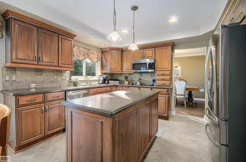 Kitchen - 45990 Meadow, Macomb, MI 48044 photo 1 of 2