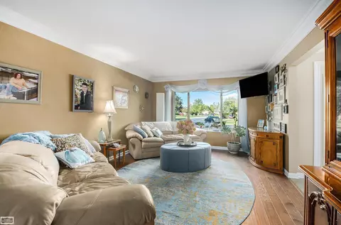 Living - 45990 Meadow, Macomb, MI 48044 photo 1 of 2