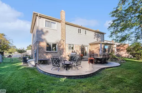 Exterior - 45990 Meadow, Macomb, MI 48044 photo 4 of 7