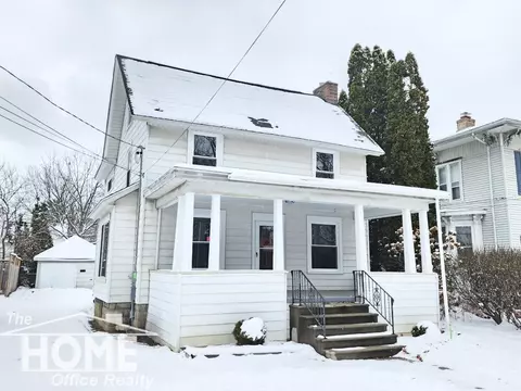 723 Adams, Owosso, MI 48867