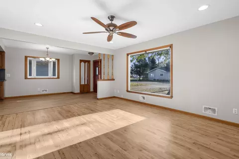 Living - 1607 Michigan, Algonac, MI 48001 photo 2 of 4