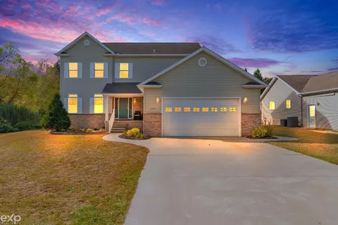 2991 W Bob White, Kimball, MI 48074