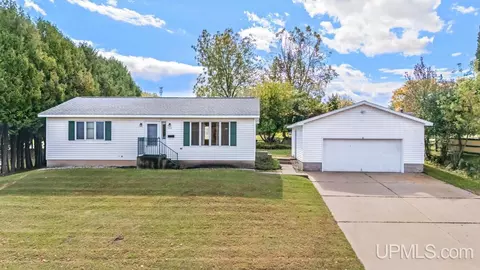 903 E Margaret, Iron Mountain, MI 49801