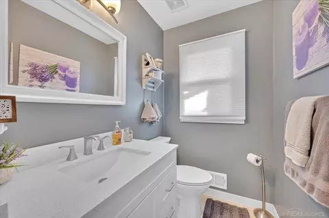 Bath - 54163 Bartram, Macomb, MI 48042 photo 1 of 4