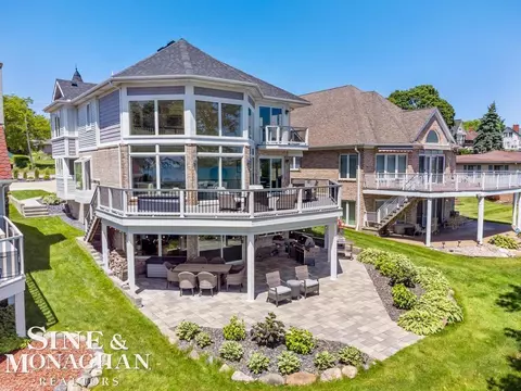 1363 Oakland, Saint Clair, MI 48079