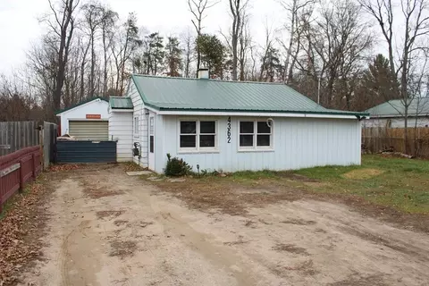 Exterior - 4362 Filter, Harrison, MI 48625 photo 2 of 5