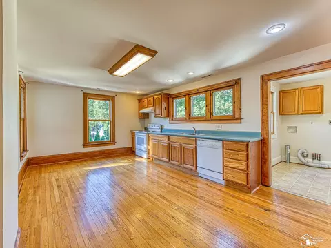 Kitchen - 151 N Macomb, Monroe, MI 48161 photo 3 of 3