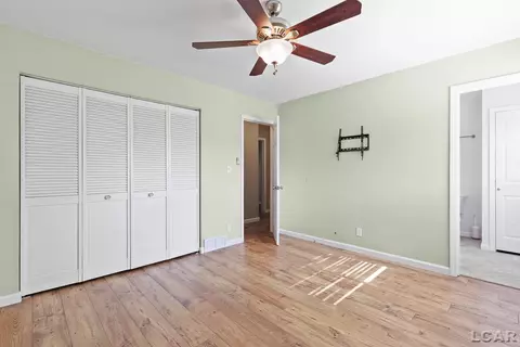 Bedroom - 7957 E Monroe, Tecumseh, MI 49286 photo 5 of 5