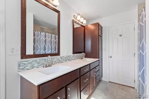 Bath - 7957 E Monroe, Tecumseh, MI 49286 photo 1 of 3