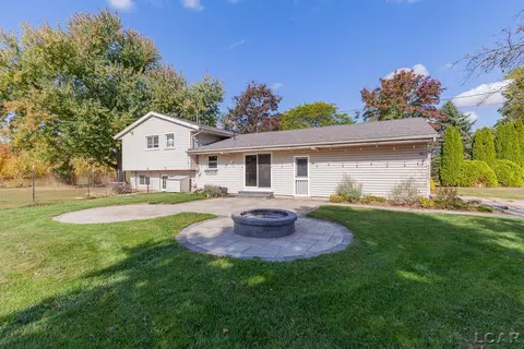 Exterior - 7957 E Monroe, Tecumseh, MI 49286 photo 4 of 7