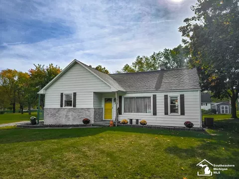 Exterior - 920 Cole, Monroe, MI 48162 photo 2 of 5