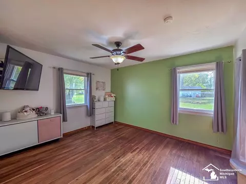 Bedroom - 920 Cole, Monroe, MI 48162 photo 2 of 2