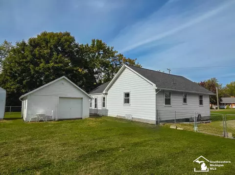 Exterior - 920 Cole, Monroe, MI 48162 photo 5 of 5