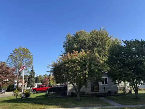 632 Pleasant, Algonac, MI 48001 photo 2