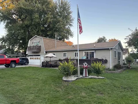 632 Pleasant, Algonac, MI 48001