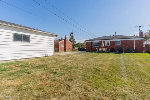 Exterior - 14765 Chippewa, Warren, MI 48088 photo 3 of 7