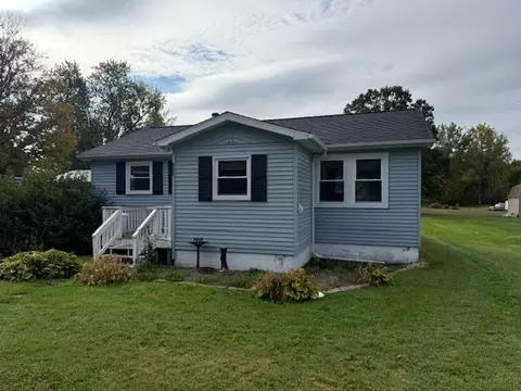 2064 E Coggins, Pinconning, MI 48650