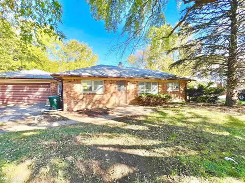 850 W Clarkston, Lake Orion, MI 48362