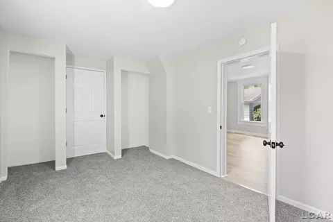 516 E Hunt, Adrian, MI 49221 photo 16