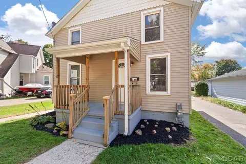 516 E Hunt, Adrian, MI 49221 photo 36