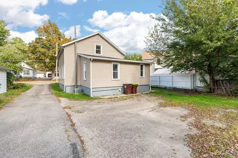 516 E Hunt, Adrian, MI 49221 photo 35