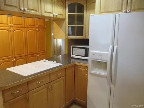 900 Third, Hancock, MI 49930 photo 21