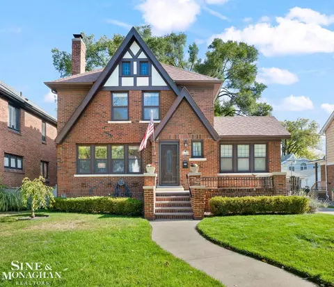 1386 Grayton, Grosse Pointe Park, MI 48230