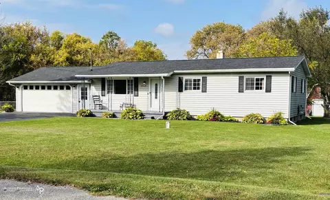 2048 Hillsdale, Davison, MI 48423