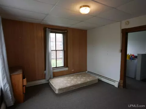 809 E Montezuma, Houghton, MI 49931 photo 34