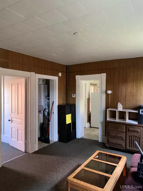 809 E Montezuma, Houghton, MI 49931 photo 38