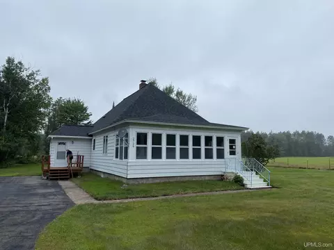 2729 Cth N, Florence, WI 54121