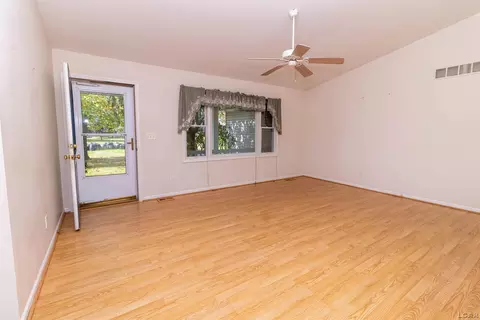 3175 Cobblestone, Tecumseh, MI 49286 photo 9