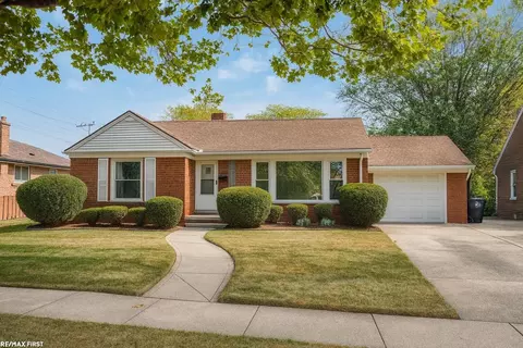 17052 Kinloch, Redford, MI 48240