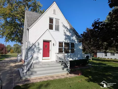1945 Hollywood, Monroe, MI 48162