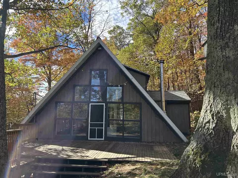 559 N M553, Marquette, MI 49855