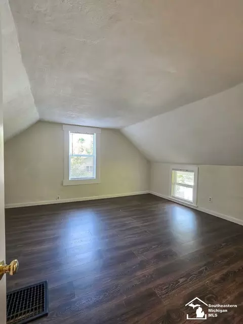 Bedroom - 419 Almyra, Monroe, MI 48161 photo 1 of 2