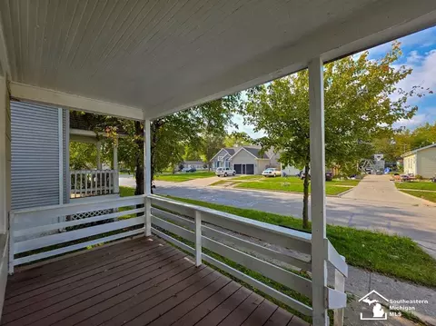 Exterior - 419 Almyra, Monroe, MI 48161 photo 2 of 5