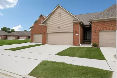 48345 Whittington, Chesterfield, MI 48047