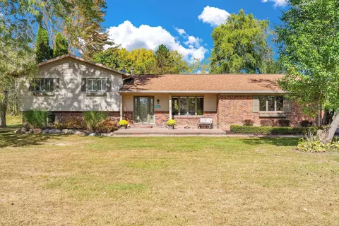 16101 34 Mile, Armada, MI 48005