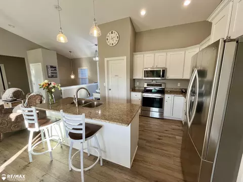 Kitchen - 2433 Mcclellan, Davison, MI 48423 photo 2 of 4