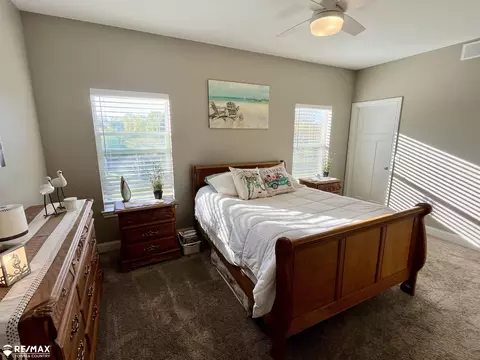 Bedroom - 2433 Mcclellan, Davison, MI 48423 photo 2 of 7