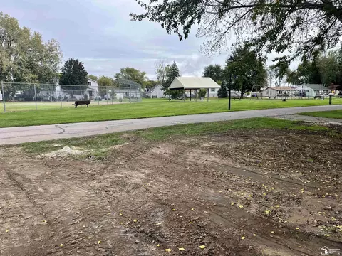 3258 Navarre, Monroe, MI 48162 photo 3