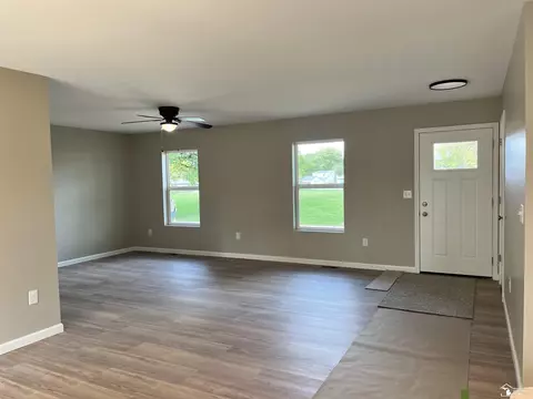 3258 Navarre, Monroe, MI 48162 photo 5