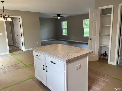 3258 Navarre, Monroe, MI 48162 photo 10