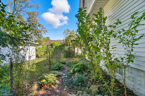 Exterior - 407 Sackett, Monroe, MI 48162 photo 4 of 4