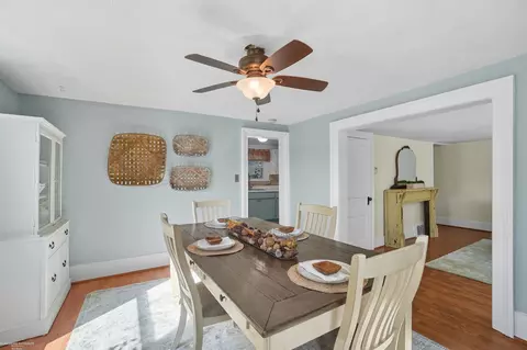 Dining - 407 Sackett, Monroe, MI 48162 photo 2 of 2
