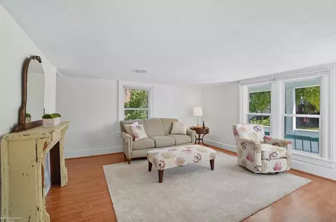 Living - 407 Sackett, Monroe, MI 48162 photo 2 of 3