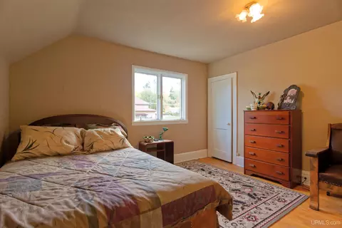 Bedroom - N10255 River, Ramsay, MI 49959 photo 16 of 17