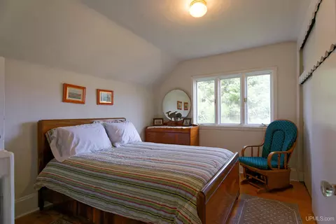 Bedroom - N10255 River, Ramsay, MI 49959 photo 8 of 17